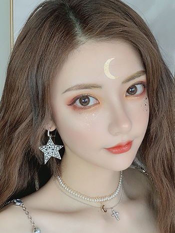 巧色美瞳戴着自然吗.jpg